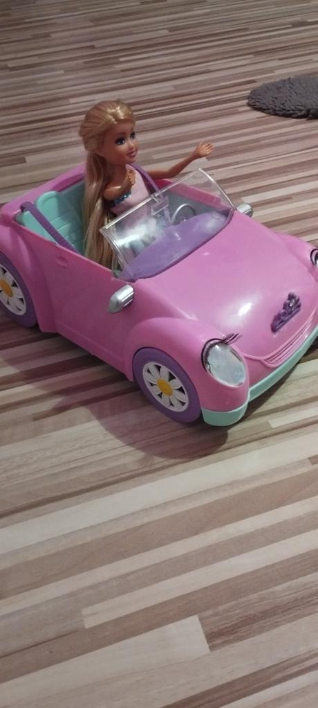 Auto s očami plus bábika,