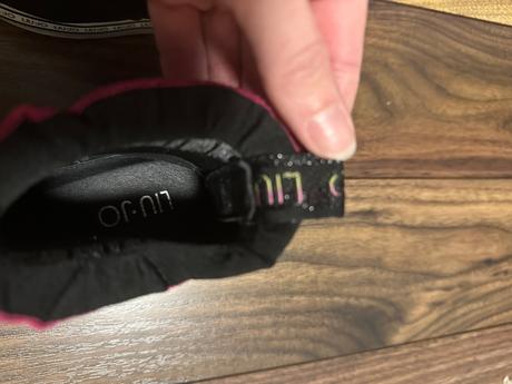 Dievčenské čižmy, 31