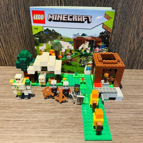 Lego minecraft 21159 základňa pillagerov, 