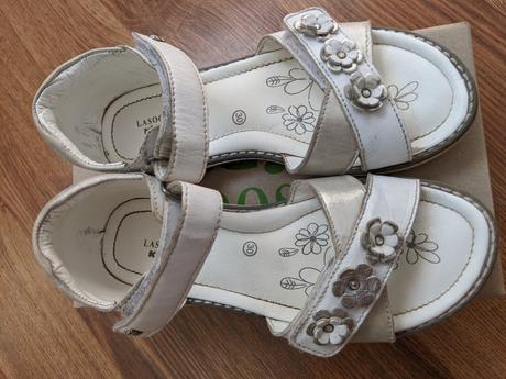 Sandalky, lasocki,30