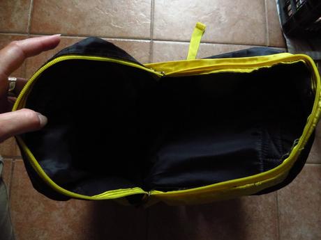 Detský batoh s dinosaurom - výška 38 cm, 