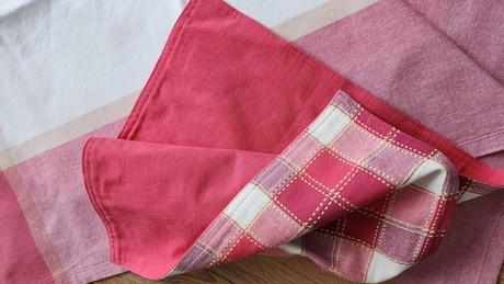 Obrus plus 4 prestierania, 