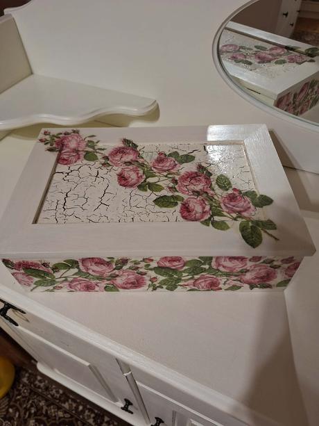 Drevená krabička na čaj, 