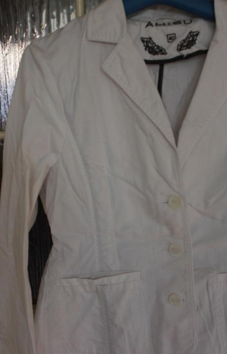 Riflova biela bunda, amisu,m