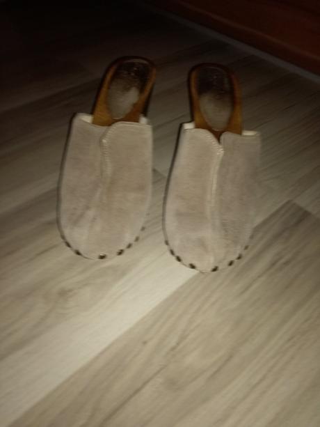 Kožené šľapky, 39