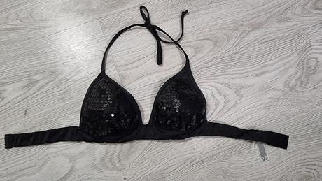 Flitrova podprsenka, 80