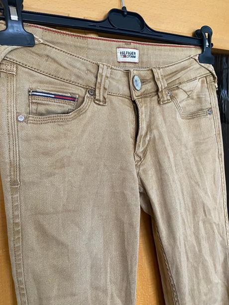 Tommy hilfiger v.s, tommy hilfiger,s