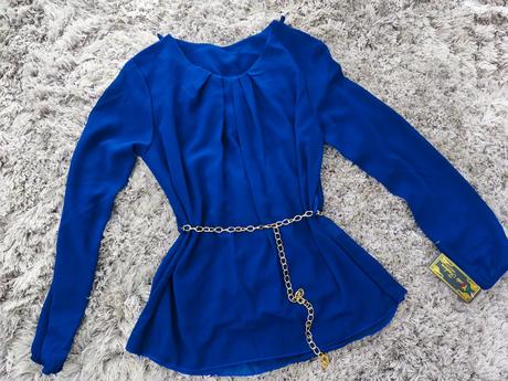 Modrá blúzka s opaskom., s