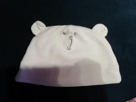 Ciapka biela 6-9 mes, 92