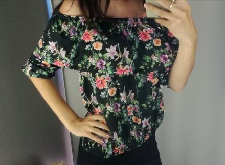 Kvietkované tričko, s
