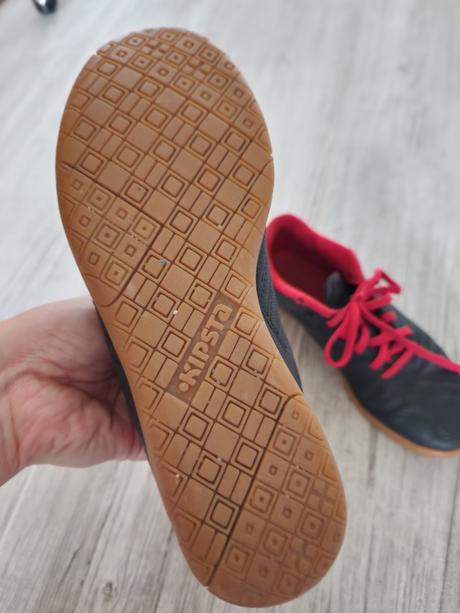 Kipsta halovky, kipsta,32