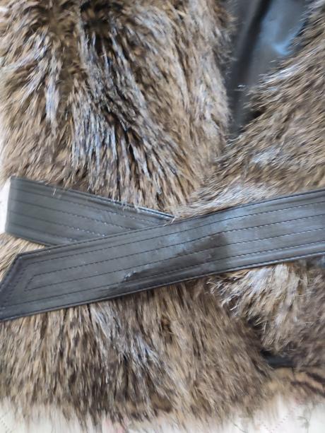 Vesta s kožušinkou, h&m,34