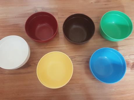 Väčšia plastové misky/miska,