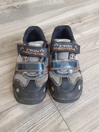 Detské botasky, svetielkujúce, 32