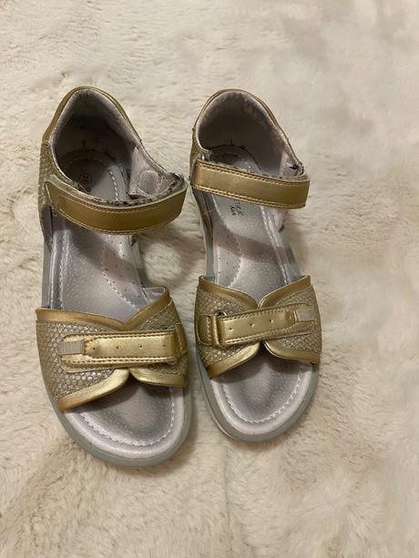 Zlate sandale, protetika,38