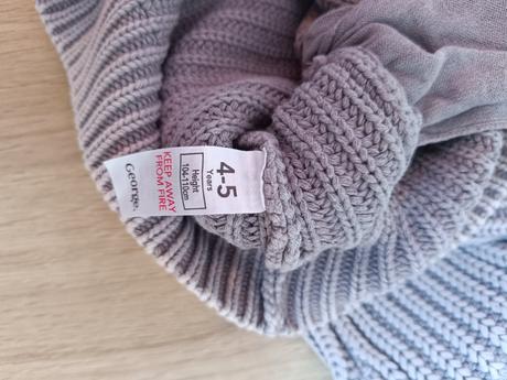 Svetrík, george,110