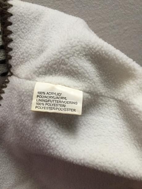 Čiapka s brmbolcom, 134