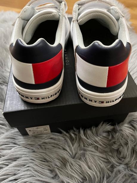 Tommy hilfiger veľ.35 ako nové, tommy hilfiger,35