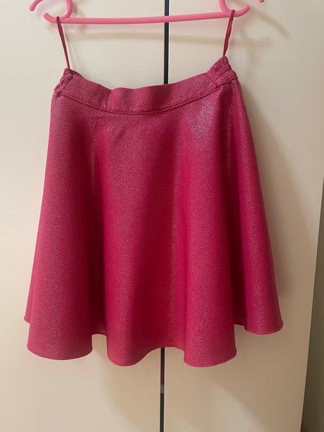 Sukňa a tričko, 140–152