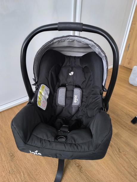 Vajíčko a základňa joie pre 0-13 kg, joie