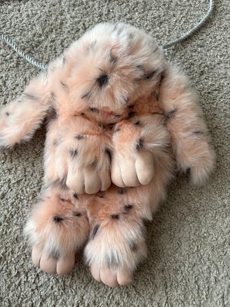 Plyšová kabelka, reserved