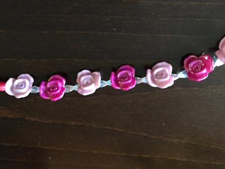 Nahrdelnik s ruzami detsky,