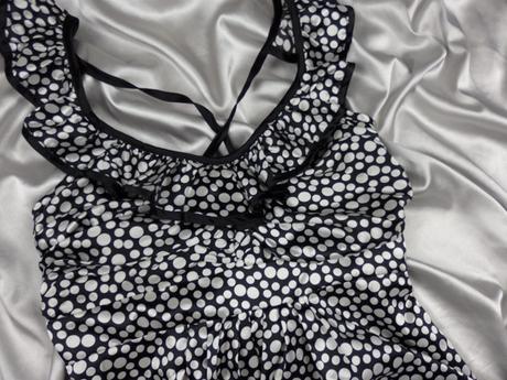 Letné saténové šaty, 38