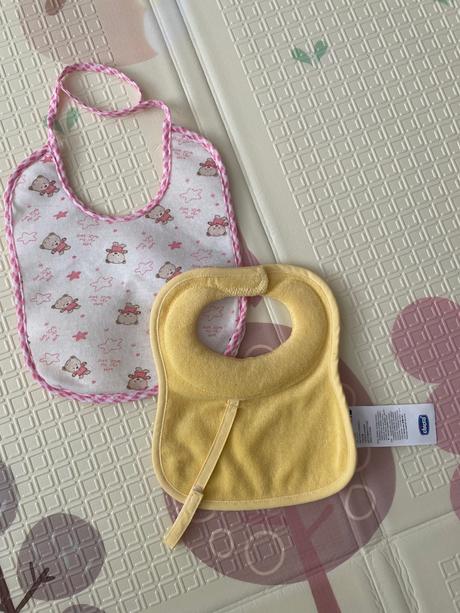 Podbradníky pre diavcatko, chlapčeka, chicco