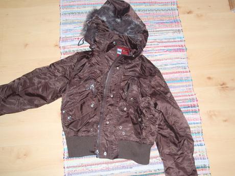 Hneda bunda v 36 malo nosena, s