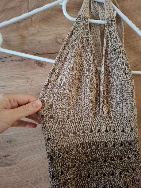 Šaty háčkované, s