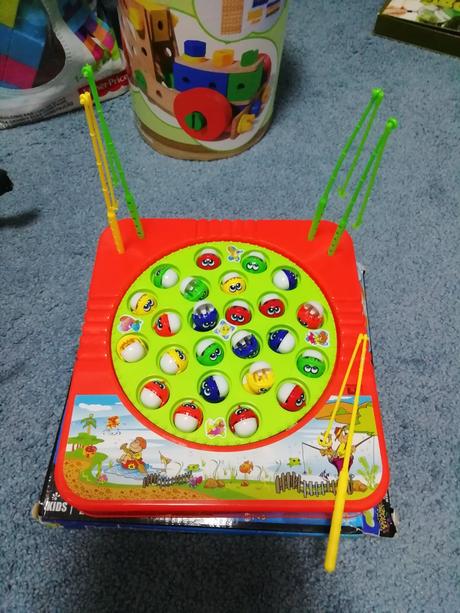 Hračky a hry za 2-3 eurá,