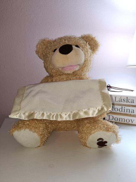 Interaktívny medvedík,