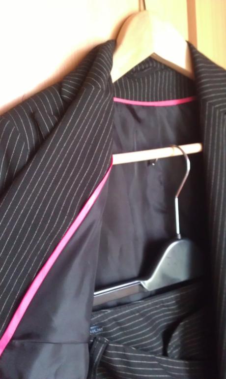 Dámsky kostým čierny s bielym pásikom, topshop,36