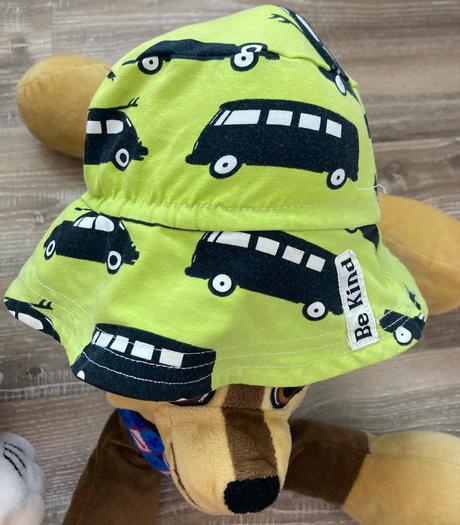 2ks letné klobúčiky vel.92/98,cena spolu, 92