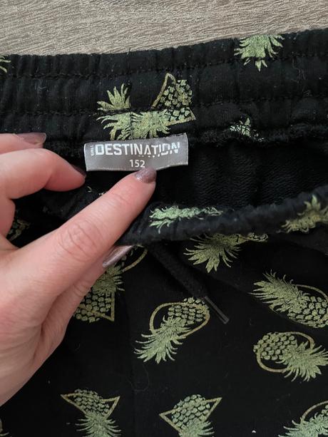 Bavlnene sortky, 152