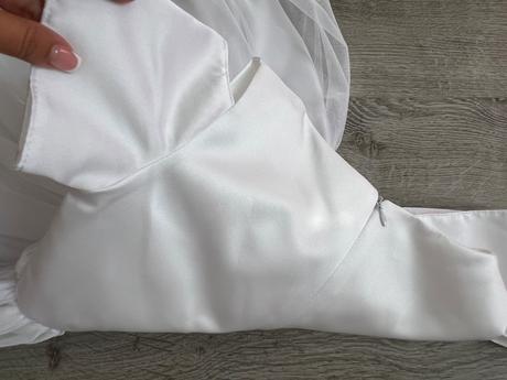 Saty na svadbu ci prijimanie, 140