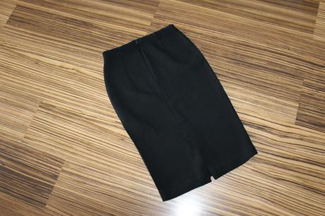 Puzdrová sukňa massimo dutti v. 36, 36