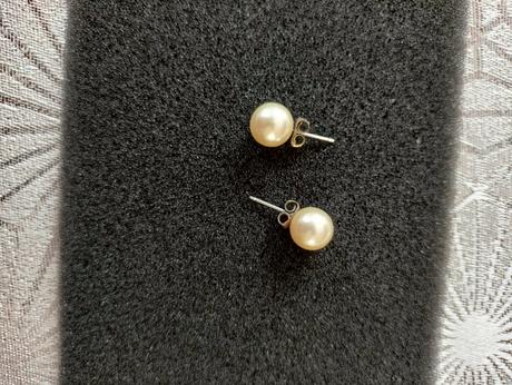 Perlové náušnice,