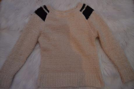 Béžový svetrík, xs