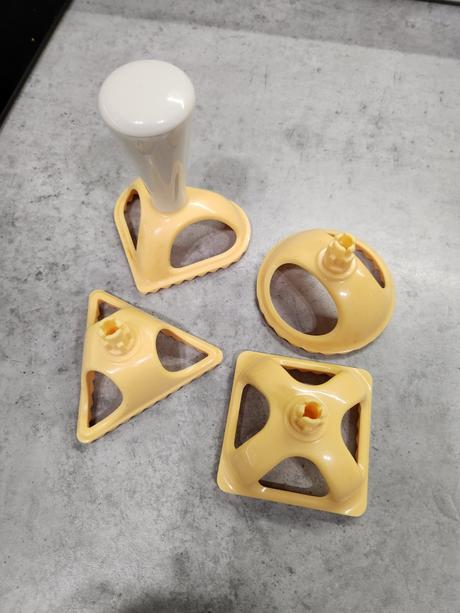 Formičky na ravioli,