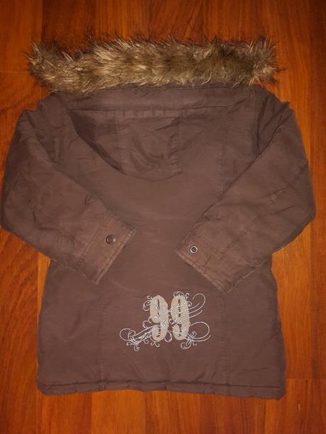 Bunda s vyšivkou, 116