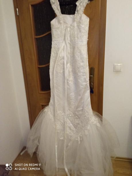 Staré svadobné šaty ., 