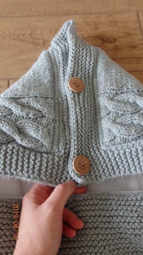 Krásny teplučký štrikovaný fusak, 