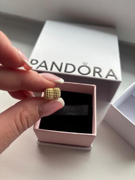 Prívesok pandora, pandora