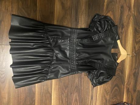 Damske šaty, zara,38