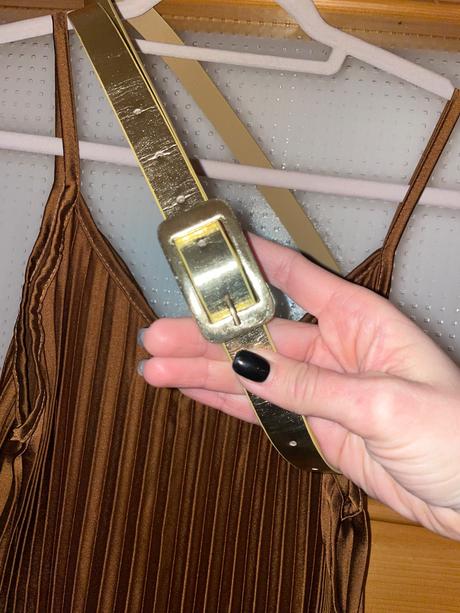 Plysované šaty uni,