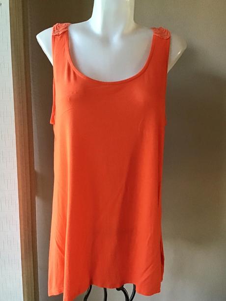 Krasny top s krajkou peacocks /51, 48