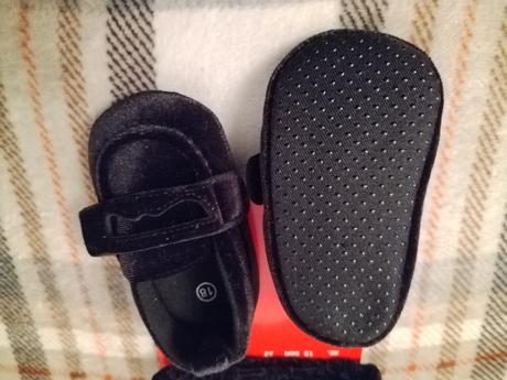 Spoločenské, sviatočné capačky a motýlik, 18