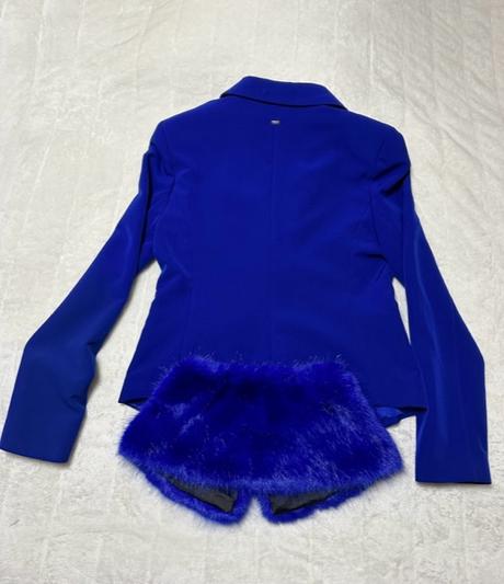 Kráľovský modrý nohavicový kostým zn. gaudi it 44, l / m