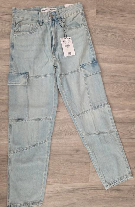 Pánske rifle, bershka,34